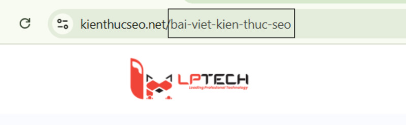 Hình ảnh minh họa slug là gì trong SEO với ví dụ slug “bai-viet-kien-thuc-seo” trên URL trang web kienthucseo.net.